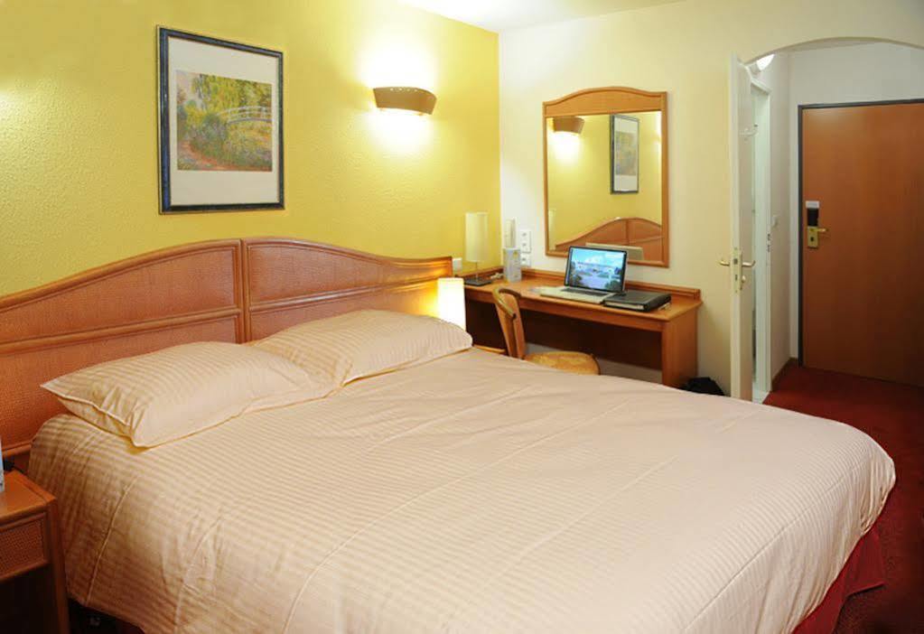 B&B Hotel Strasbourg Aeroport 홀츠하임 외부 사진